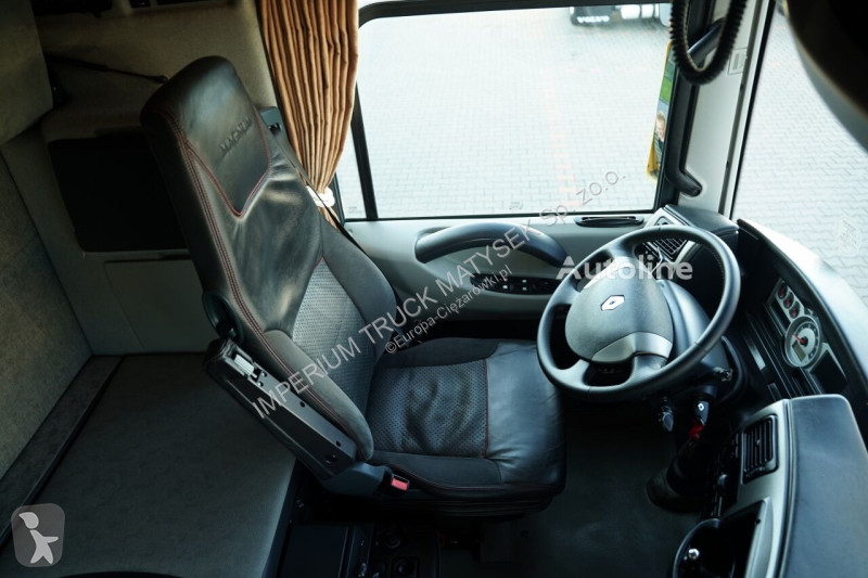 Тягач Renault MAGNUM 520
