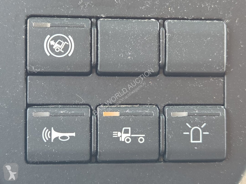 Traktor MAN 18.510