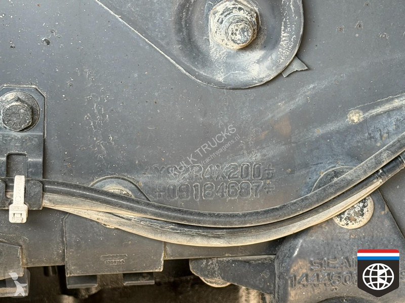 Влекач Scania R 520 Only 400 dkm - RETARDER -...