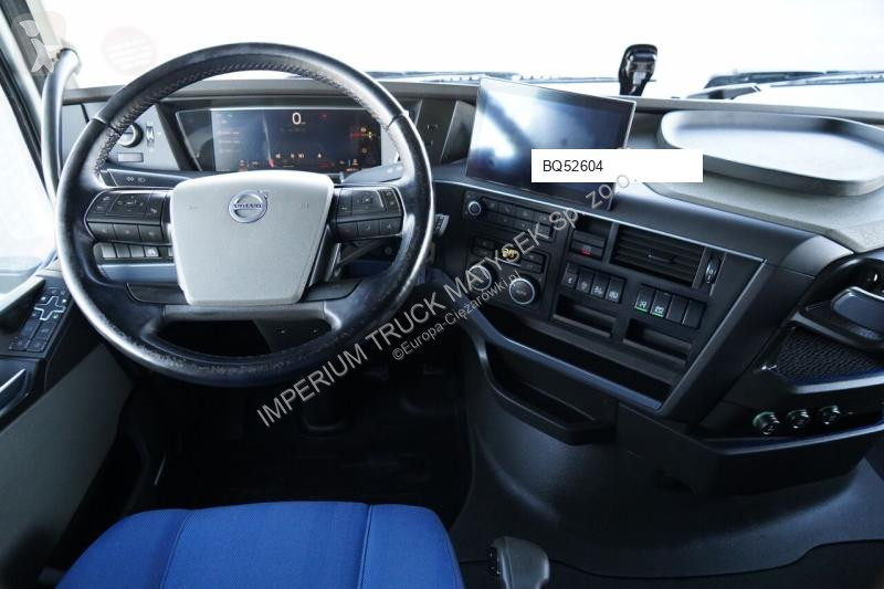 Влекач Volvo FH 460 / LOW DECK / MEGA / I-PARK...