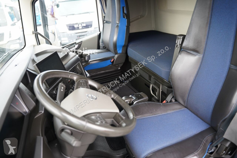 Влекач Volvo FH 460