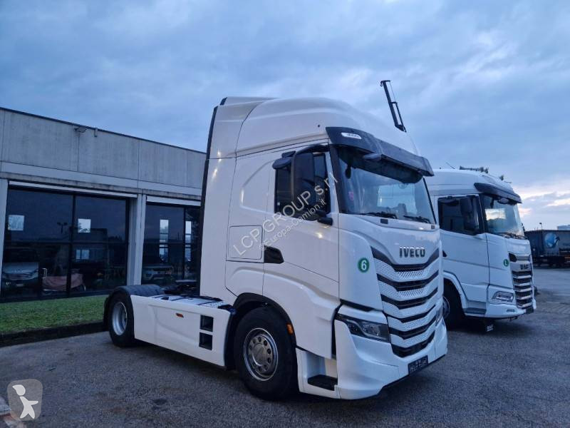 Iveco 530 tractor unit