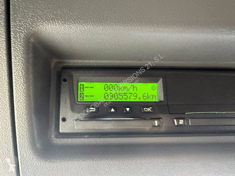 Scania 400 tractor unit
