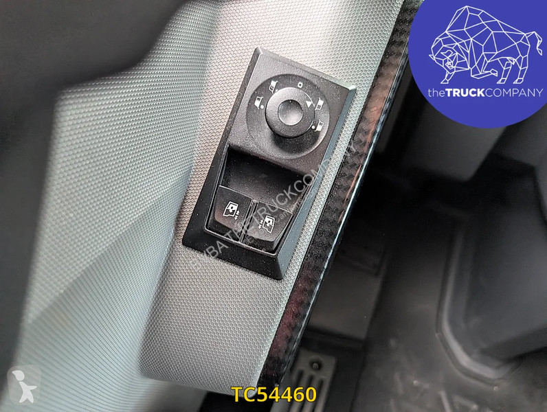 Renault T 520 tractor unit