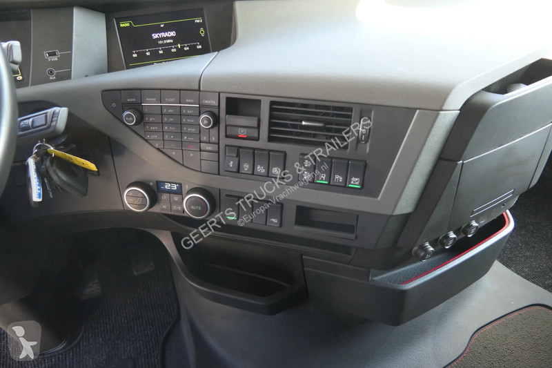 Traktor Volvo 500 | I-PARK-COOL | 2 Tanks |...