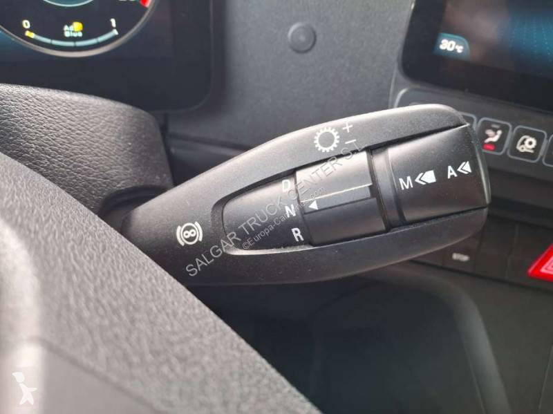 Volvo 460 Globetrotter tractor unit