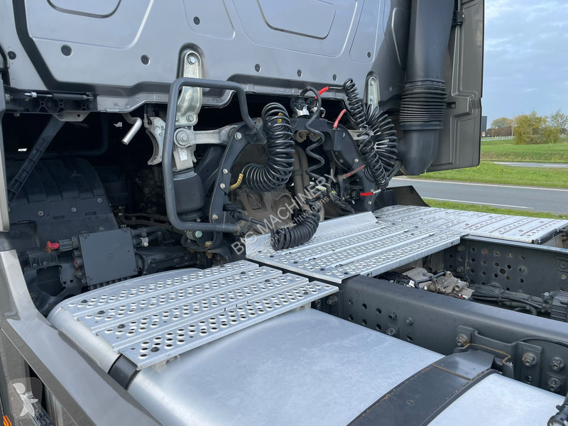 Trekker  ACTROS 1853 LS 4X2