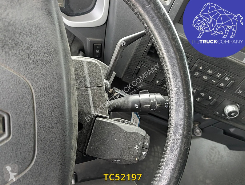Renault T 480 tractor unit