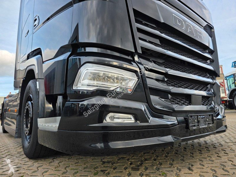 Traktor DAF + 530FT