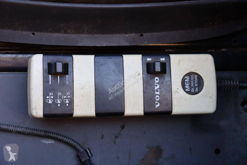 Traktor Volvo 460 Globetrotter