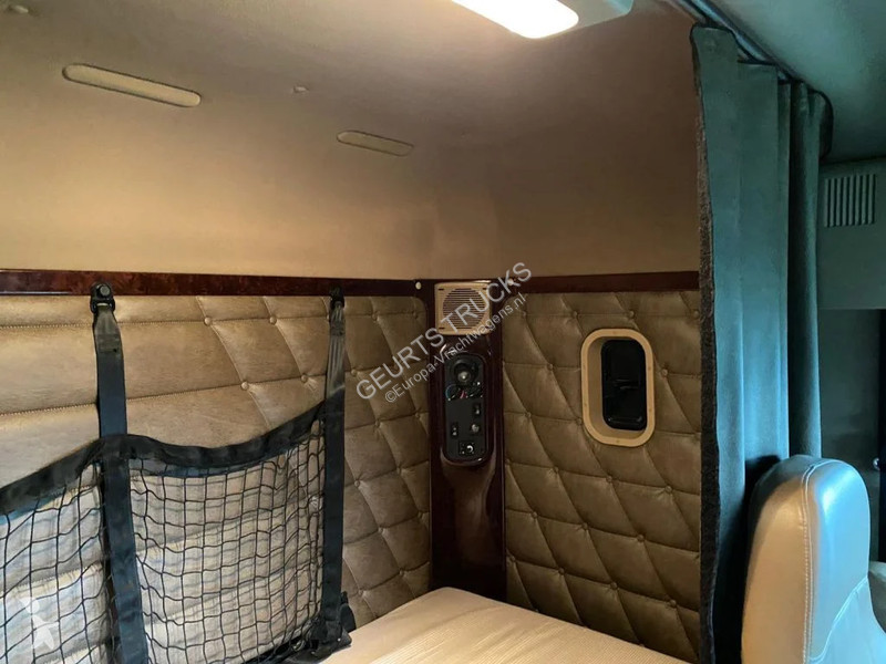 Tahač Freightliner CORONADA 6X4 EURO 6...
