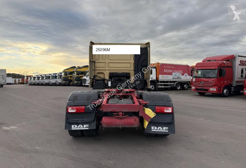 Traktor DAF XF530