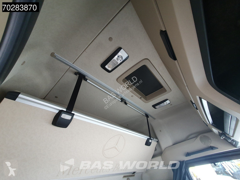 Tahač Mercedes 1842 4X2 Mega GigaSpace Retarder...