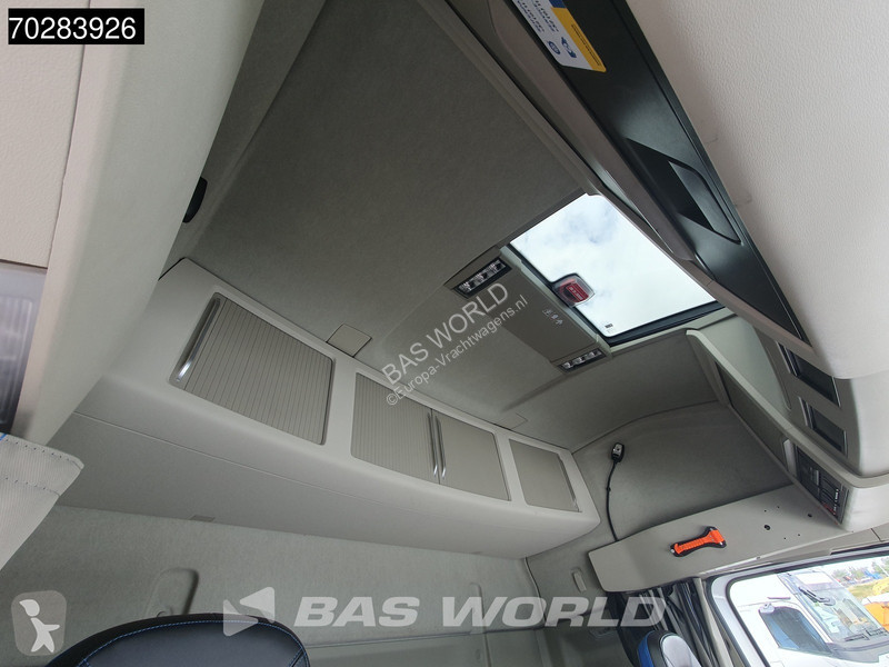 Tahač Volvo FH  4X2 LNG VEB+ ADR VDS I-ParkCool...