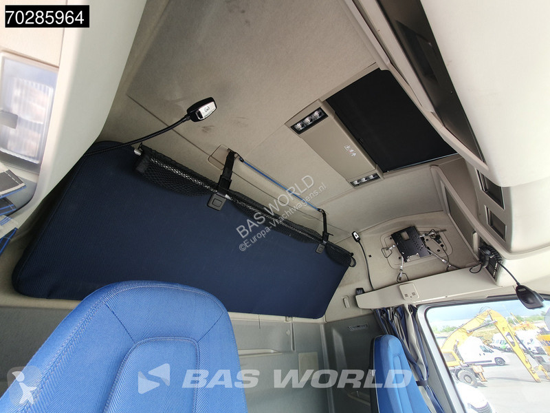 Traktor Volvo 420  4X2 Globetrotter Alcoa LED...