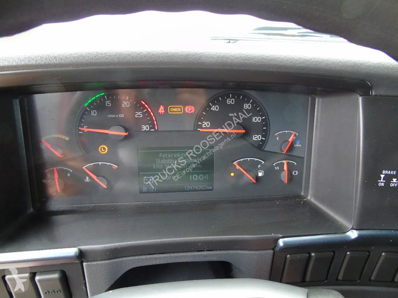 Trekker Volvo FH  + XL CAB + EURO 5 + manual +...