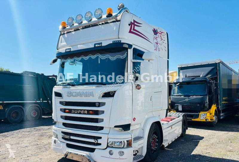 Traktor Scania R520