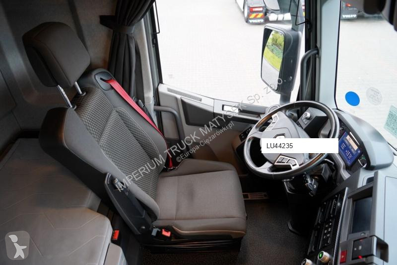 Traktor Renault T480