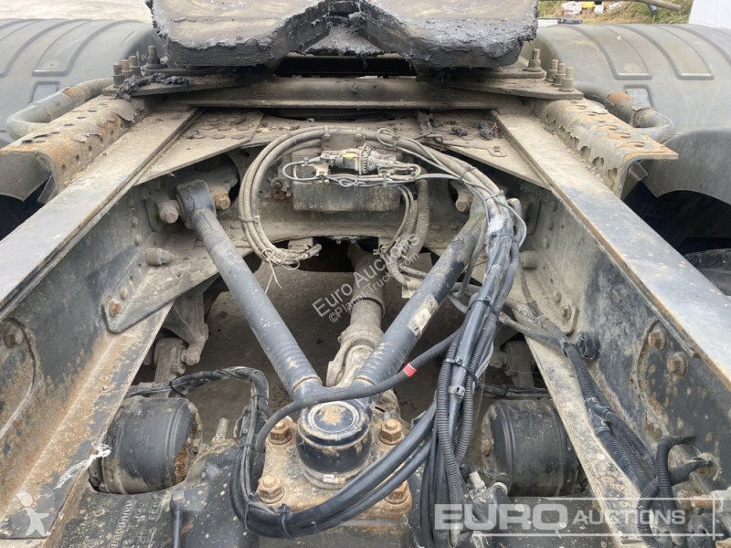 Traktor Renault C520