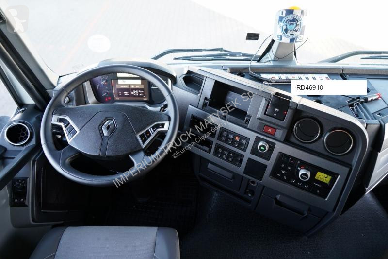 Tahač Renault T 460