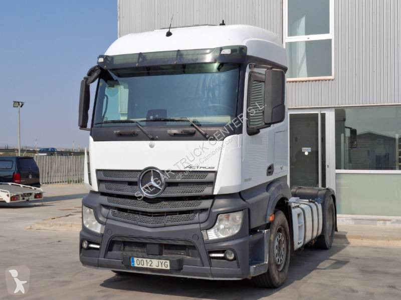 Traktor Mercedes