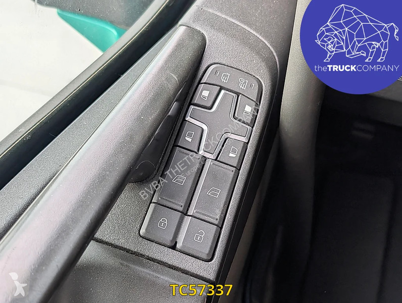 جرار Volvo 500