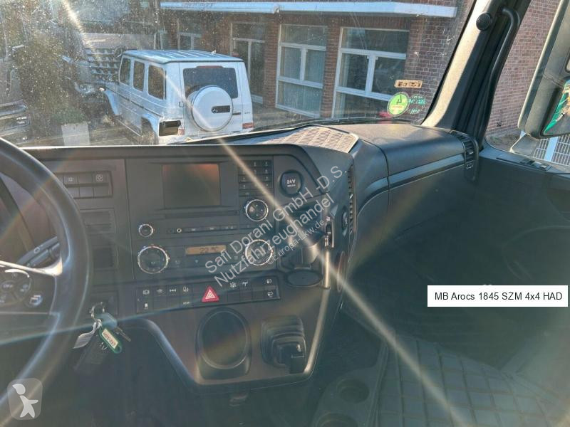 جرار Mercedes 1845 SZM 4x4 HAD