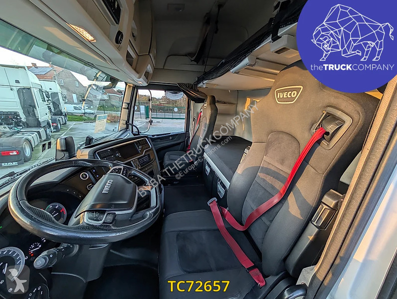 جرار Iveco S-Way 480