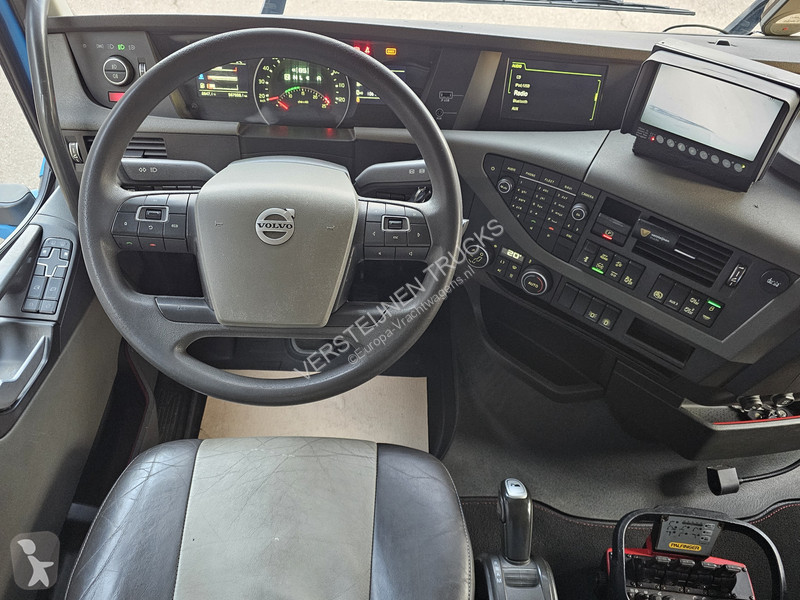 جرار Volvo FH420 6x2*4 / SEMITRAILER +...
