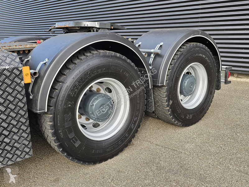 جرار Mercedes 3363 SL / 6x4 / PALFINGER EPSILON...