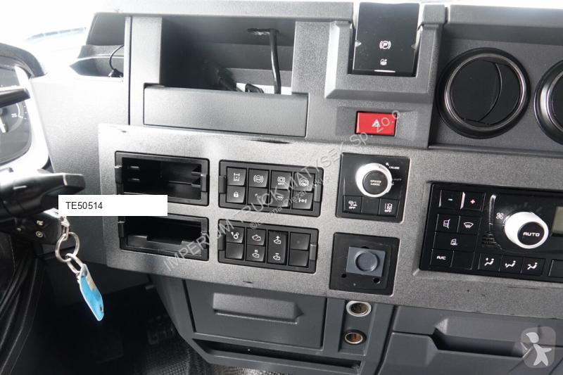 Влекач Renault T 480