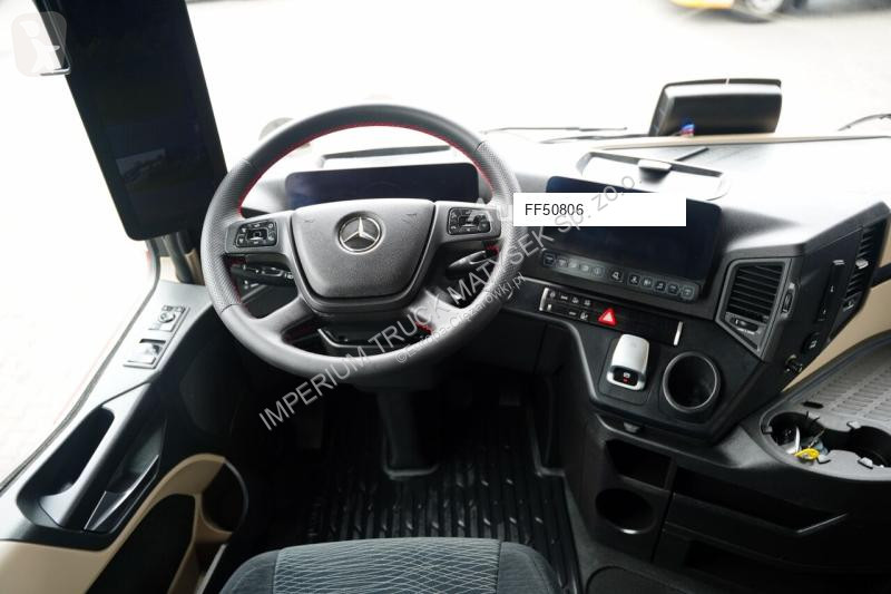 Влекач Mercedes ACTROS 1845