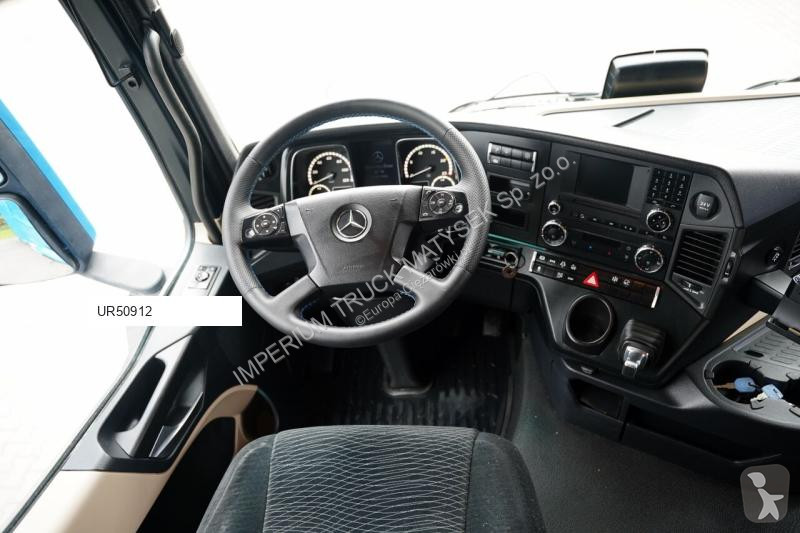 جرار Mercedes 1845