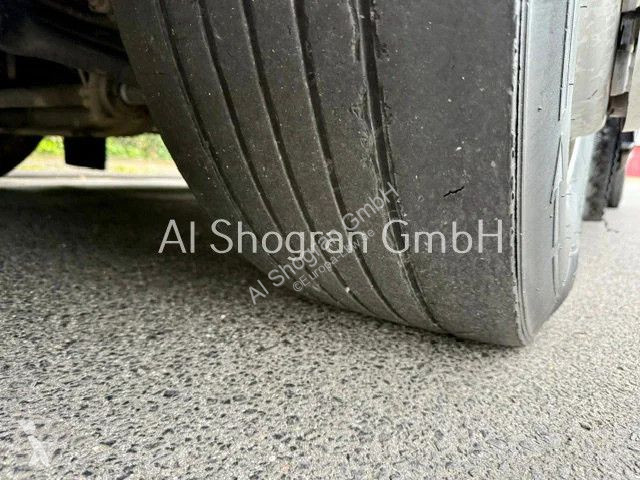 جرار Renault T460...