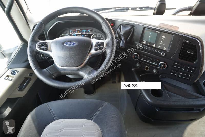 جرار Ford 500