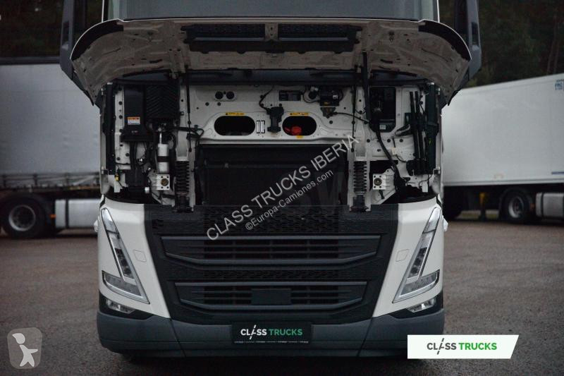 Traktor Volvo 500 Globetrotter XL