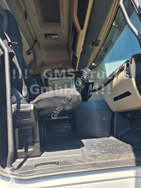 Tracteur Mercedes 1851 / Big Space / Standklima...