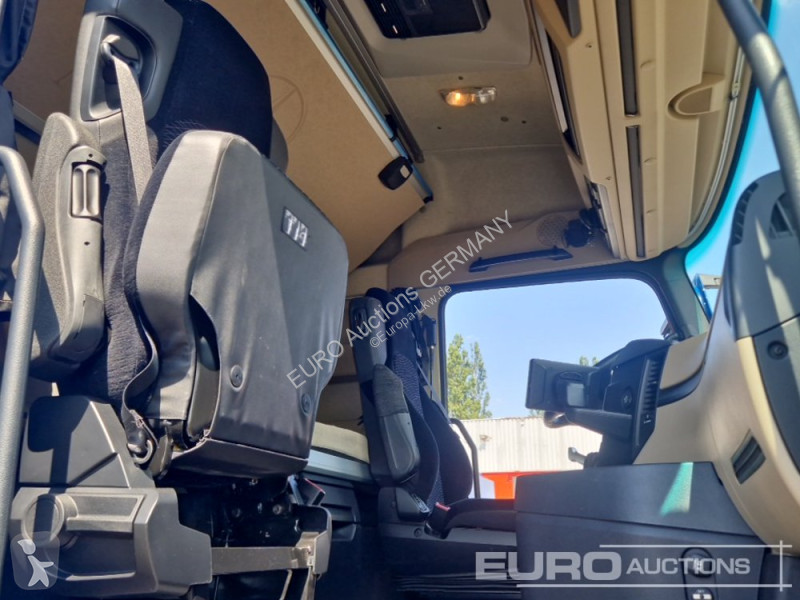 جرار Mercedes ACTROS 1845