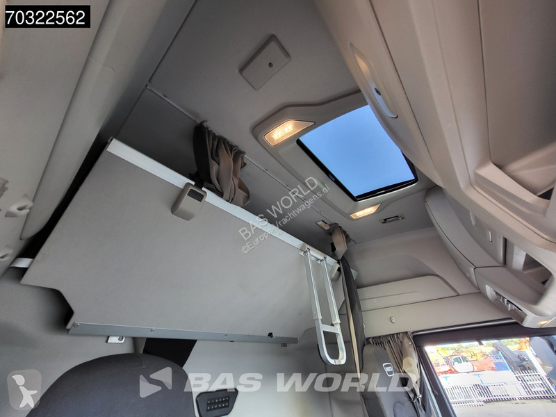 Trekker Iveco S-Way 460 S-Way 4X2 Mega Retarder...