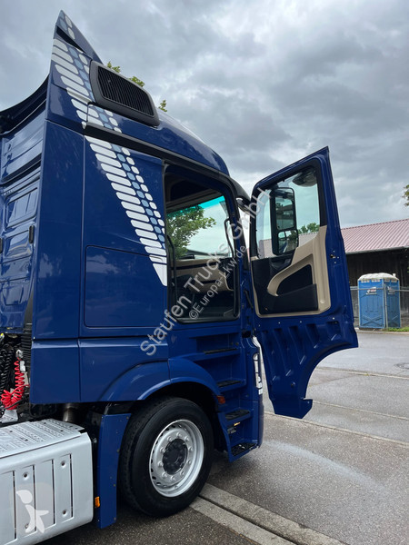 Tracteur Mercedes 1845 Volumen-SZM, Mega,...