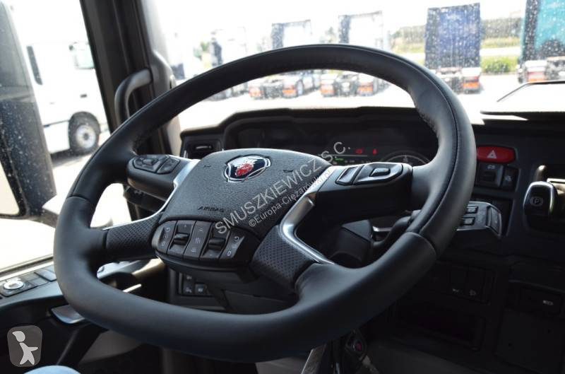 Cap tractor Scania