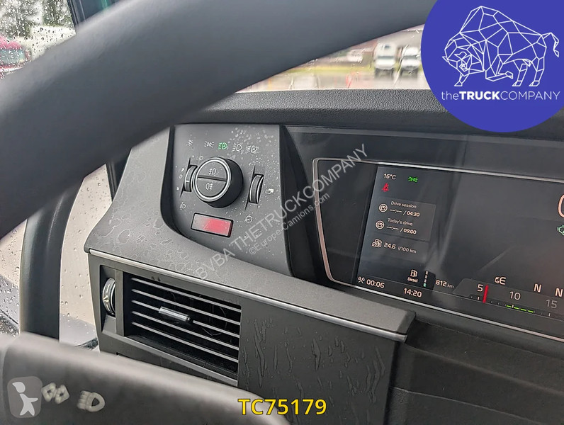جرار Volvo 500