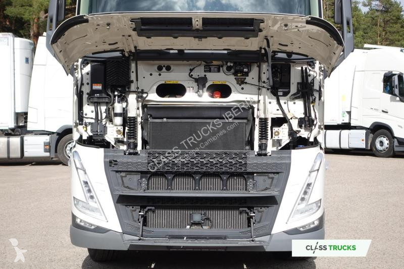 جرار Volvo 500 Globetrotter XL