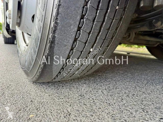 جرار Renault T460...