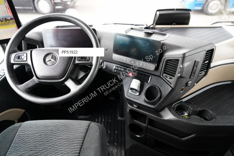 Влекач Mercedes ACTROS 1845
