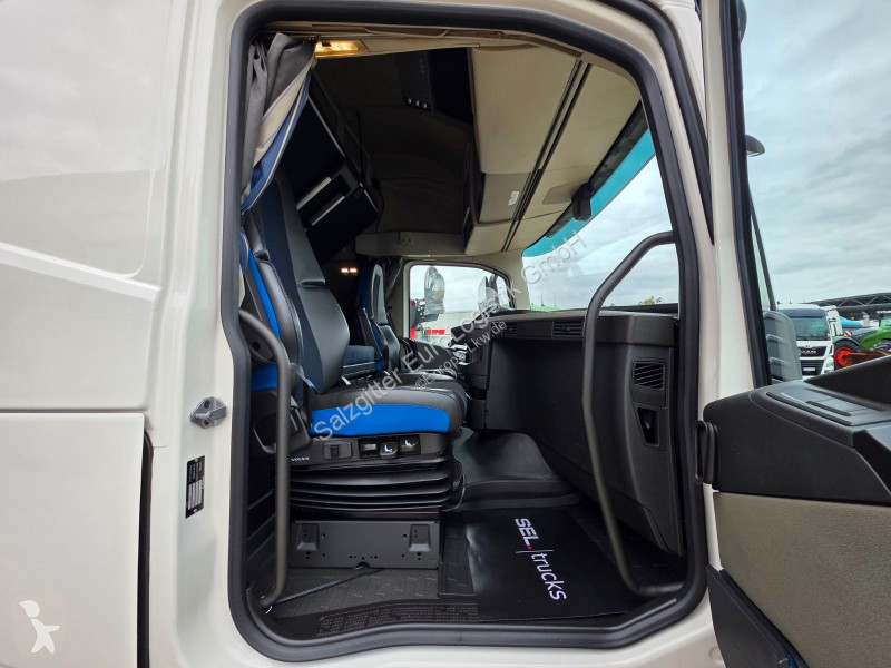جرار Volvo 500 | 6E | Teilledersitze |...