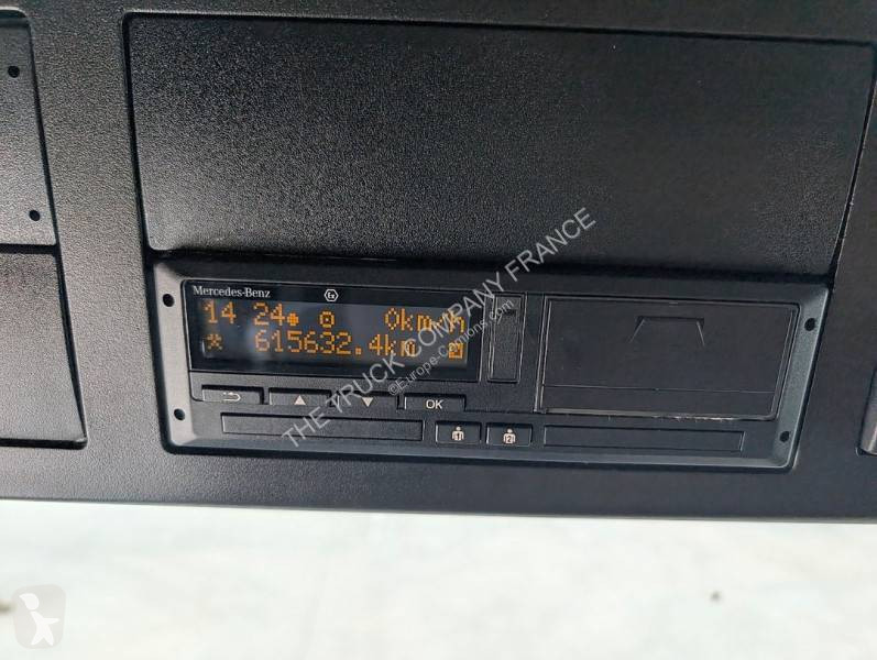 جرار Mercedes