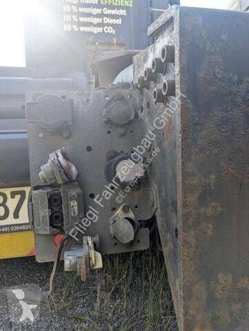 Cabeza tractora Mercedes 1851 LSnRL