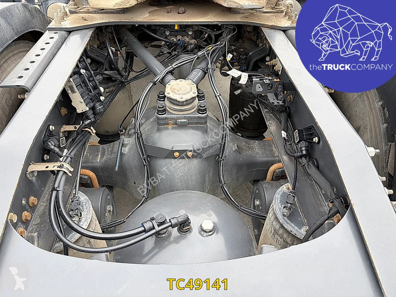 Тягач Volvo 500