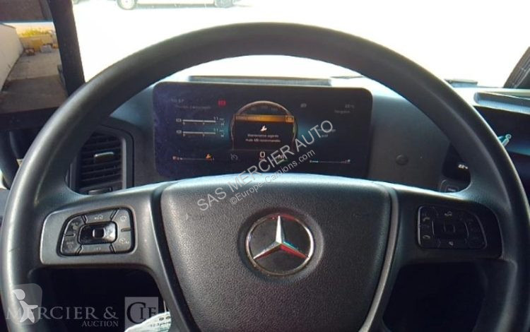 Tracteur Mercedes